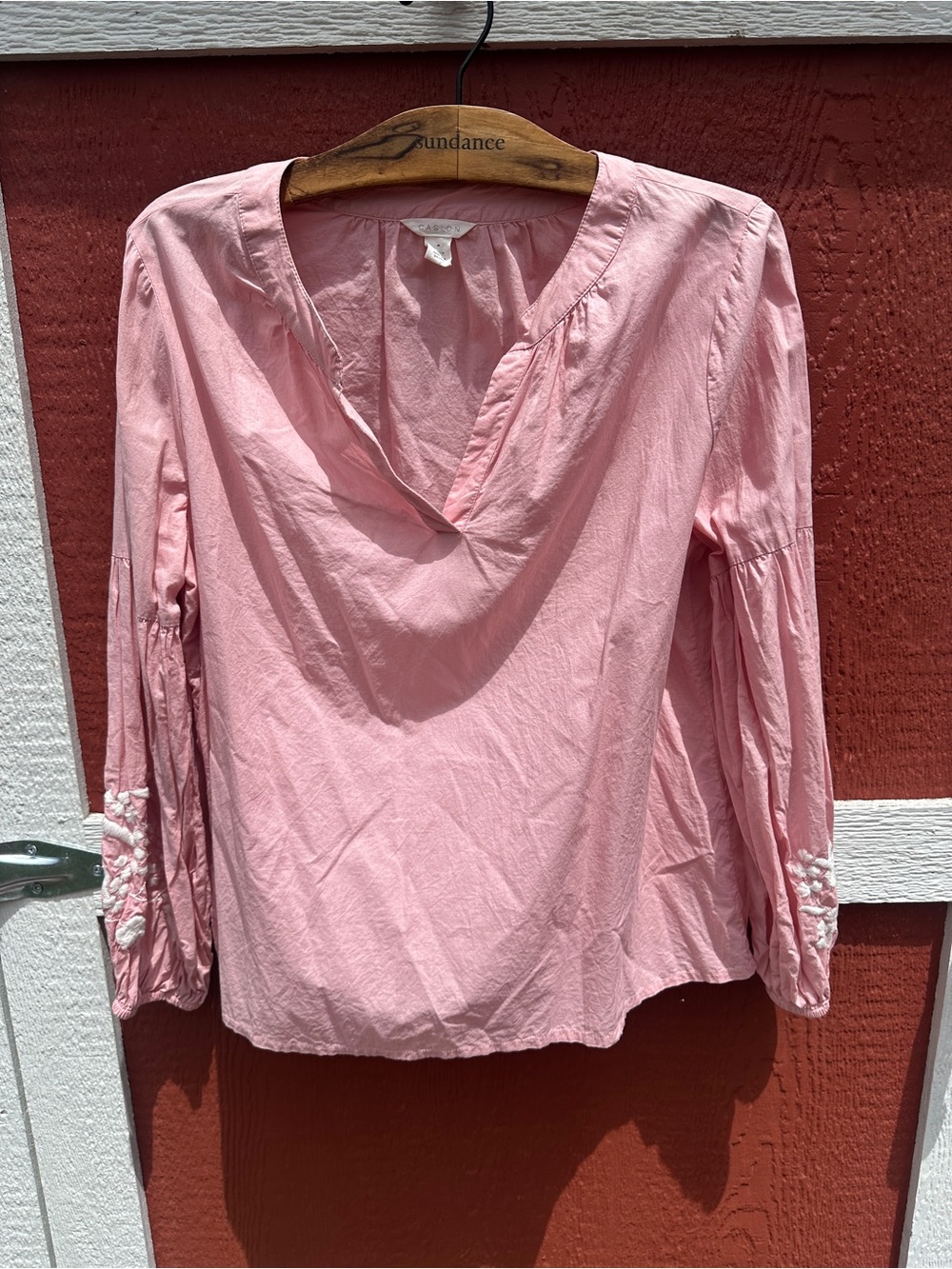 Caslon (Nordstrom) Light peach/Pink Women's V-Neck Long Sleeve Embroidered Top